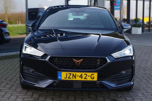 Cupra Leon Sportstourer 1.4 e-Hybrid 204 PK BNS, Kuipstoelen, Winterpakket, Memory, Camera, Carplay