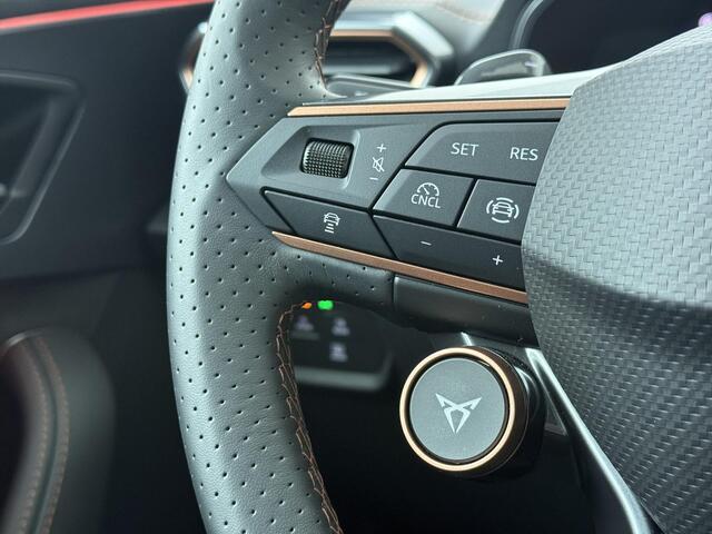 Cupra Leon Sportstourer 1.5 TSI e-Hybrid VZ Extreme | 272 PK | Panoramadak | Sennheiser audio | Matrix LED koplampen | Navigatiesysteem | Adaptive cruise control |