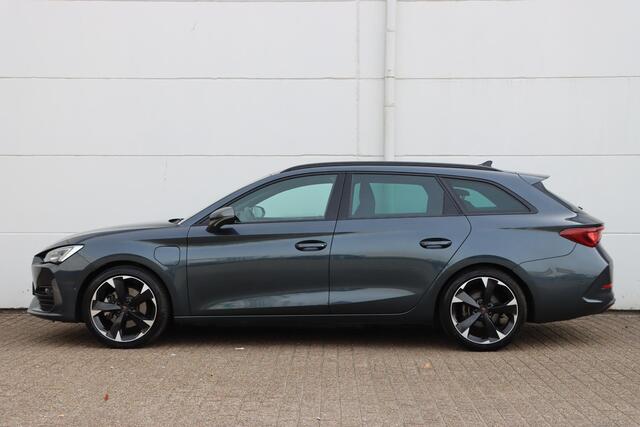 Cupra Leon Sportstourer 1.4 eHybrid 204pk DSG6 | Stoel- en Stuurverwarming | Trekhaak | Adaptive