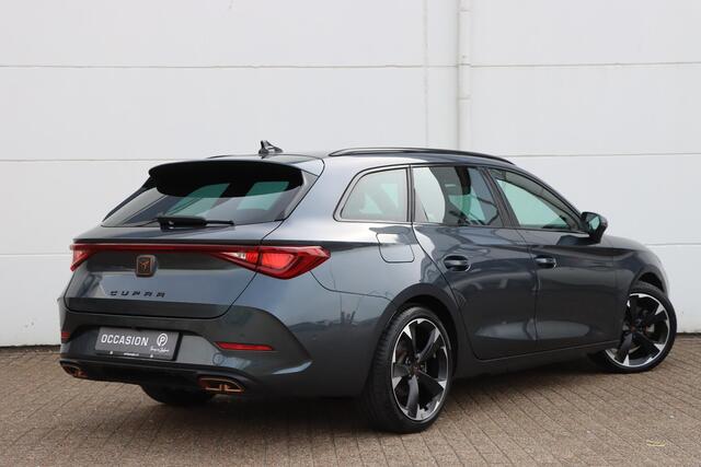 Cupra Leon Sportstourer 1.4 eHybrid 204pk DSG6 | Stoel- en Stuurverwarming | Trekhaak | Adaptive