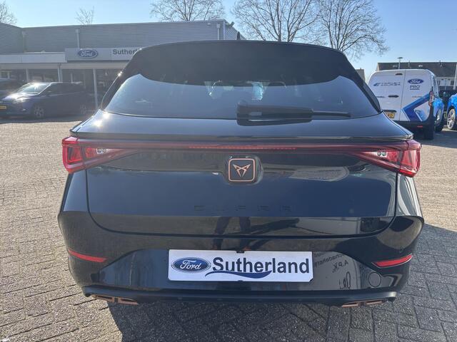 Cupra Leon Sportstourer 1.4 e-Hybrid VZ Business 245pk | PHEV | Stoelverwarming | Camera | Adaptive cruise control