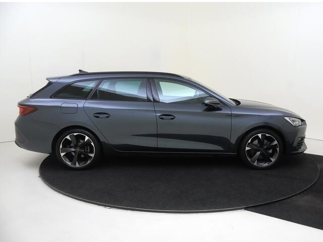 Cupra Leon Sportstourer 1.4 e-Hybrid Business | SoH 100% | Adaptieve demping | Stoel- en stuurwielverwarming | Achteruitrijcamera | Parkeerassistent | Keyless | 3-zone airco | Navigatie |