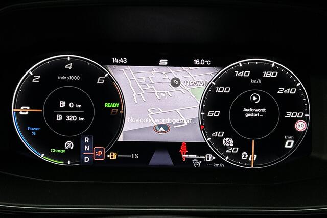 Cupra Leon Sportstourer 1.4 e-Hybrid 245 | Panoramadak | Adaptieve cruise control | Trekhaak | Apple Carplay