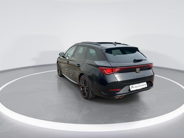 Cupra Leon Sportstourer 1.4e-Hybrid 180kW/245PK VZ DSG · Panoramadak · Camera · Apple/Android Car Play · Navigatie · Elektrische stoelverstelling ·