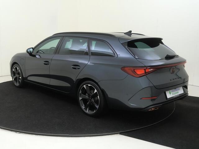 Cupra Leon Sportstourer 1.4 e-Hybrid Business | SoH 100% | Keyless | Adaptieve demping | Parkeerassistent | Navigatie | Achteruitrijcamera | Stoel- en stuurwielverwarming | CarPlay |