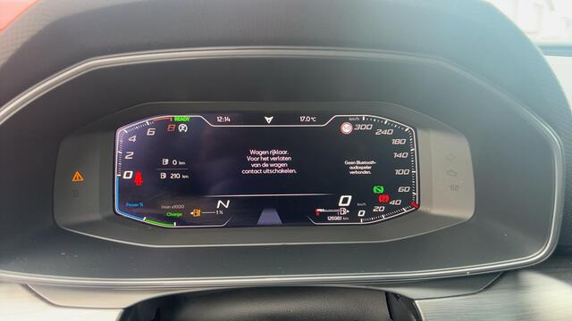 Cupra Leon Sportstourer 1.4 e-Hybrid VZ Business SOH 95% / SFEER / FULL LED / KEYLESS / STOELVERW / STUURVERW / TREKHAAK / CAMERA