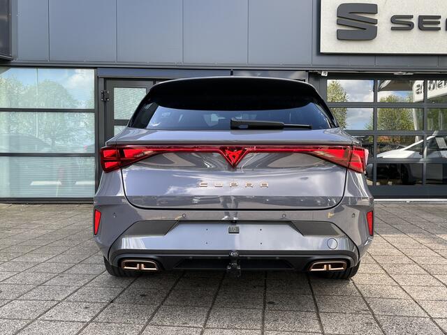Cupra Leon Sportstourer 1.5 TSI e-Hybrid VZ Performance Wegklapbare trekhaak - Sennheiser - Dodehoeksensor
