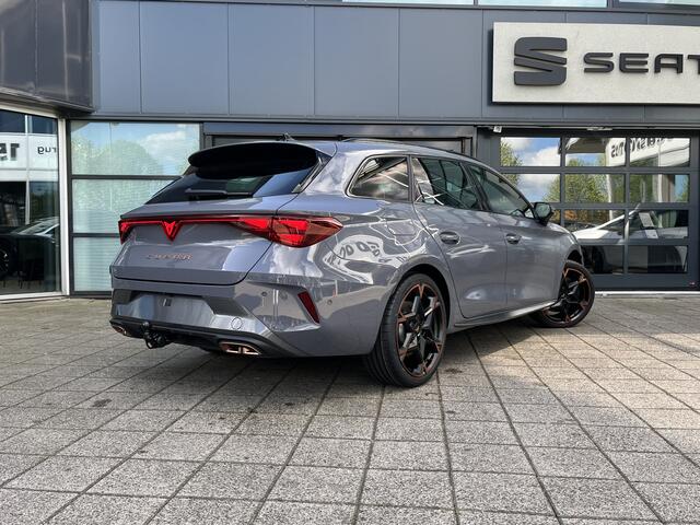 Cupra Leon Sportstourer 1.5 TSI e-Hybrid VZ Performance Wegklapbare trekhaak - Sennheiser - Dodehoeksensor