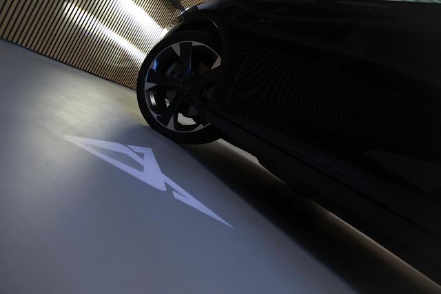 Cupra Leon Sportstourer 1.4 e-Hybrid Business LED/Keyless/Camera/Trekhaak wegklapbaar/ACC/18"