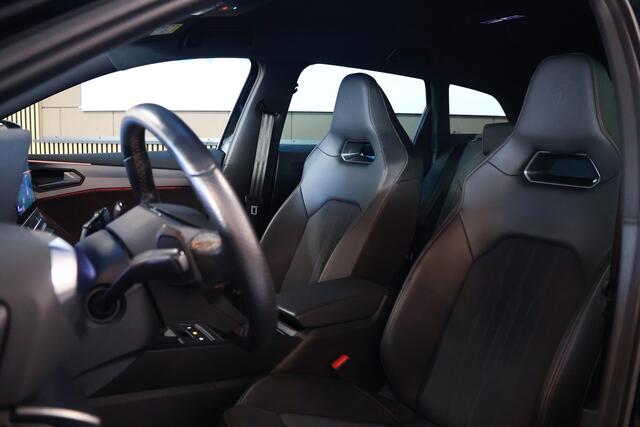 Cupra Leon Sportstourer 1.4 e-Hybrid Business LED/Keyless/Camera/Trekhaak wegklapbaar/ACC/18"