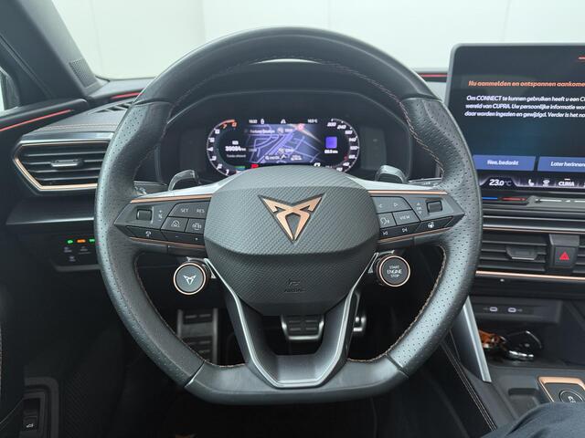 Cupra Leon Sportstourer 1.5 TSI e-Hybrid VZ Performance | 272 PK | SoH 94% | Panoramadak | Matrix LED koplampen | Adaptive cruise control | Apple Carplay/Android Auto |