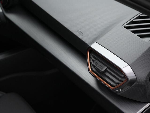 Cupra Leon Sportstourer 1.4 e-Hybrid 245 pk VZ | Trekhaak | Kuipstoelen | Matrix LED | Beats | Stuur/stoelverwarming | Achteruitrijcamera | Adaptive Cruise