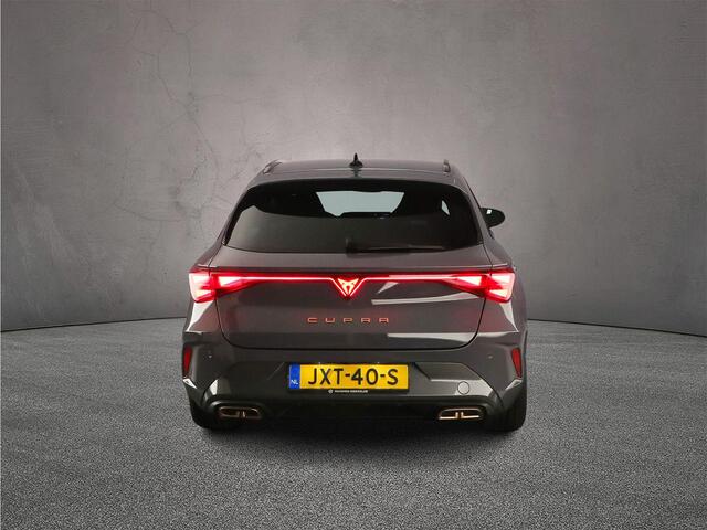 Cupra Leon Sportstourer VZ Performance 1.5 TSI eHybrid 272pk DSG Automaat Trekhaak, Adaptive cruise control, Sennheiser audio, LED matrix koplampen, Elektrische achterklep