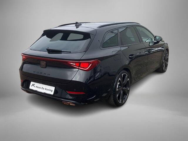 Cupra Leon Sportstourer 1.4e-Hybrid 180kW/245PK VZ DSG · Navigatie · Camera + Parkeersensoren · Leder/Stof