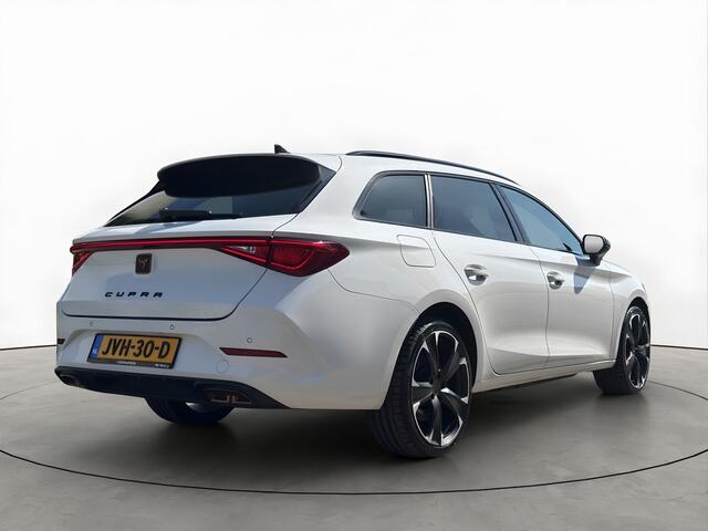 Cupra Leon Sportstourer 1.4 e-Hybrid 245PK VZ 19'' Sfeerverlichting