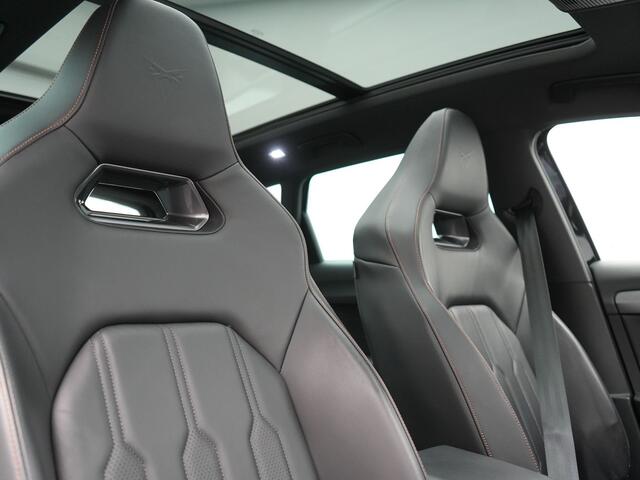 Cupra Leon Sportstourer 1.4 e-Hybrid VZ Copper Edition PHEV 245pk Dealer O.H. | Panodak | Adaptive Cruise | Camera | Lederen Sportstoelen Memory & Verwarmd | Sfeerverlichting | Stuur Verwarmd | Apple Carplay | Keyless | Blis | Navigatie | DAB | Plug In Hybrid |