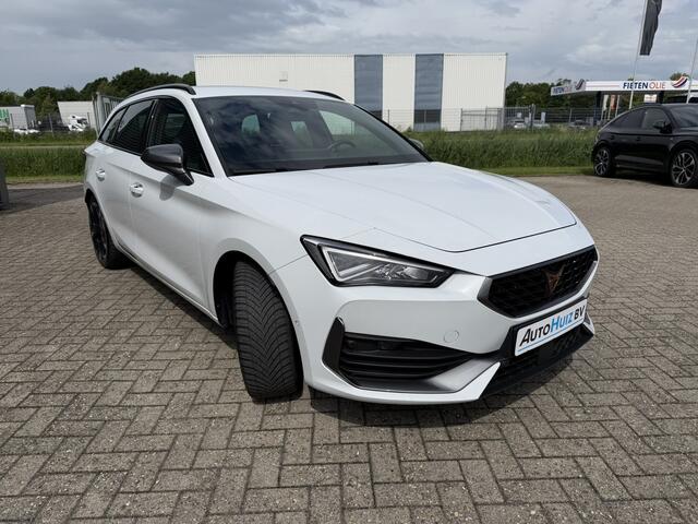 Cupra Leon Sportstourer 1.4 e-Hybrid Essential ACC Carplay Stoelverwarming Stuurwielverwarming 18 Inch Achteruitrijcamera