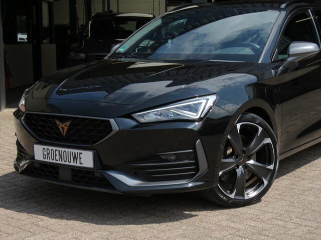 Cupra Leon Sportstourer 1.4 245pk eHybrid / Sportstoelen / Trekhaak / Elec.achterklep / Camera / Stoelenstuurwielverw. / BOVAG garantie