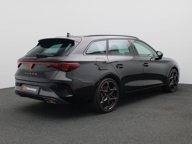 Cupra Leon Sportstourer 1.5 TSI e-Hybrid VZ Extreme 272PK DSG SOH 100%, Trekhaak, Sennheiser Audio, Matrix LED-verlichting, Memorystoel, Elektr. Achterklep, 19" LM Velgen, Achteruitrijcamera, Keyless, Alarm