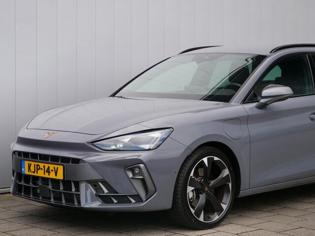 Cupra Leon Sportstourer 1.5 TSI e-Hybrid Business 204 Pk Automaat Navi / DAB / Apple Carplay / Camera / Parkeerassistent