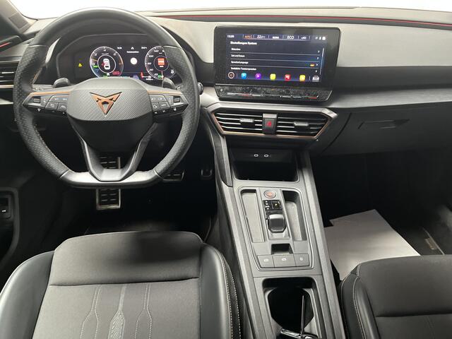 Cupra Leon Sportstourer 1.4 e-Hybrid VZ Performance / 245 PK/ AUTOMAAT/ DIGITAL DASH/ NAVI/ FULL LINK/ CLIMATE/ PARK. SENSOREN + CAMERA