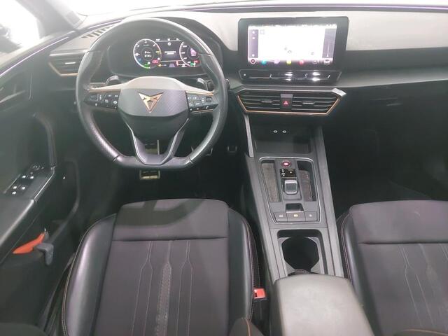 Cupra Leon Sportstourer 1.4 e-Hybrid VZ Business / AUTOMAAT/ ADAPTIVE CRUISE/ PARKEER SENSOREN/ DIGITAL DASH/ NAVI/ CLIMA/ LED/ 19'' LMV