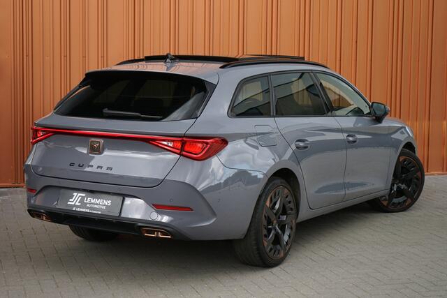 Cupra Leon Sportstourer 1.4 e-Hybrid VZ Chopper 245PK Panodak Memory Leder ACC Camera DAB 19" Carplay