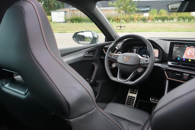 Cupra Leon Sportstourer 1.4 e-Hybrid VZ Chopper 245PK Panodak Memory Leder ACC Camera DAB 19" Carplay