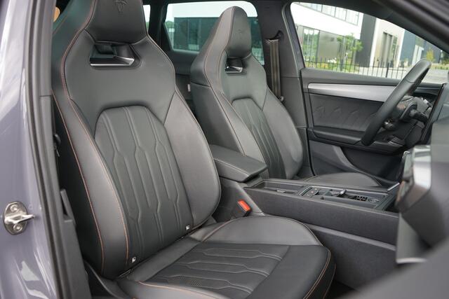Cupra Leon Sportstourer 1.4 e-Hybrid VZ Chopper 245PK Panodak Memory Leder ACC Camera DAB 19" Carplay