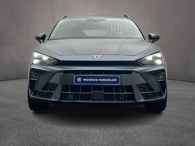 Cupra Leon Sportstourer Business 1.5 TSI eHybrid 204pk DSG Automaat Panoramadak, LED matrix koplampen, Sennheiser audio, Adaptive cruise control, Achteruitrijcamera, Carbon spiegelkappen