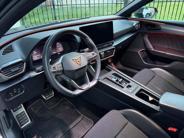 Cupra Leon Sportstourer 1.4 e-Hybrid Business - ACC - Camera - Sfeerverlichting - Stoel-stuurverwarming - Rijklaar