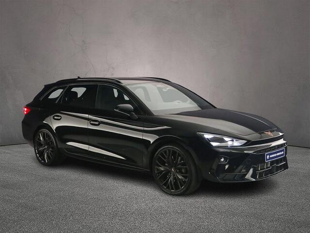 Cupra Leon Sportstourer 1.5 TSI e-Hybrid VZ Performance 272pk Automaat, Trekhaak, Adaptive cruise control, Obsidian pack, Stoelverwarming, Stuurverwarming, Achteruitrijcamera, App-connect