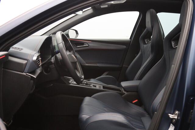 Cupra Leon Sportstourer 1.4 e-Hybrid 245 PK VZ Copper Edition PHEV, Panoramadak, Kuipstoelen, Adap. Cruise Control, Matrix-LED