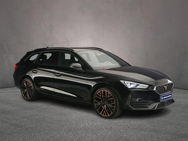 Cupra Leon Sportstourer 1.4 e-Hybrid VZ Performance 245pk DSG Automaat, Trekhaak, Adaptive cruise control, Stoelverwarming, Stuurverwarming, LED matrix koplampen, Beats audio, Achteruitrijcamera, Dodehoeksensoren, Parkeersensoren