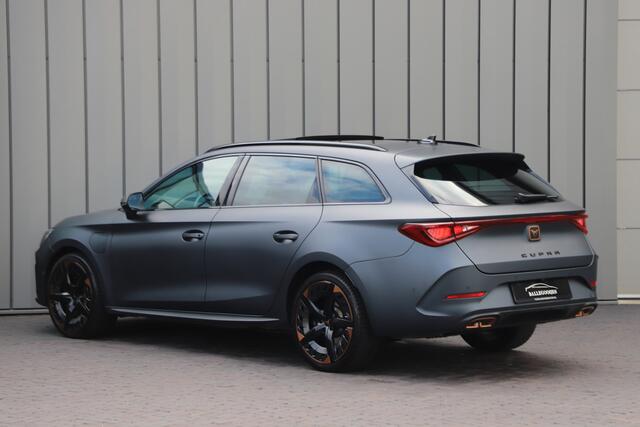 Cupra Leon Sportstourer 1.4 e-Hybrid VZ Copper Edition | 245PK | Pano | Keyless-go | Memory | Sfeerverlichting | ACC | Carplay | Led | 2020.