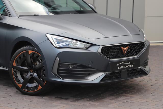 Cupra Leon Sportstourer 1.4 e-Hybrid VZ Copper Edition | 245PK | Pano | Keyless-go | Memory | Sfeerverlichting | ACC | Carplay | Led | 2020.