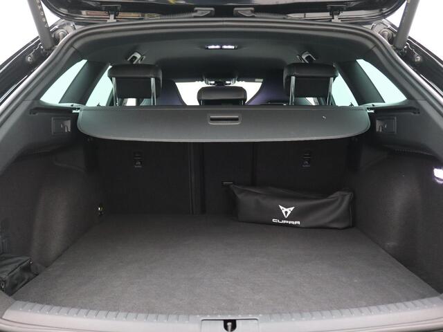 Cupra Leon Sportstourer 1.5 TSI e-Hybrid VZ Performance 272PK Adaptive Cruise Control, Koplampverlichting Matrix LED, Stoel-stuur verwarming, Keyless, Sportuitrusting, Achteruitrijcamera, 19' LM Velgen