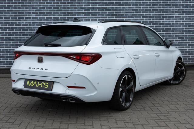 Cupra Leon Sportstourer 2.0 TSI | Achteruitrijcamera | Parkeerassistent | Keyless Entry | Elektrische Achterklep | Matrix LED Koplampen | Virtual Cockpit | Stoelverwarming | Lichtmetalen Velgen 18 inch | Cruise Control Adaptief | Dodehoekdetectie Navigatie | Apple Carplay | Android Auto