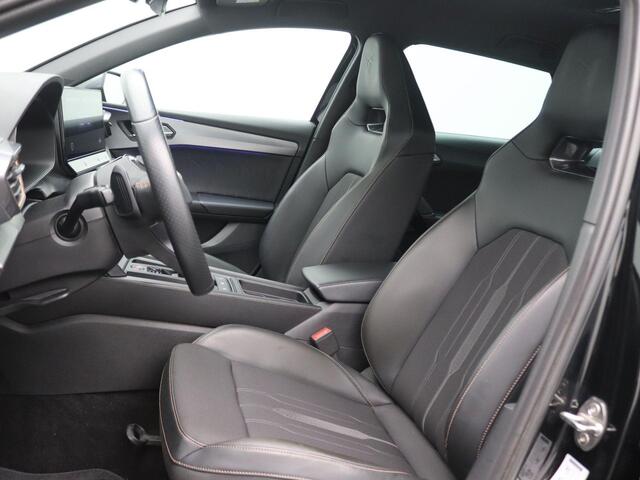 Cupra Leon Sportstourer 1.4 e-Hybrid VZ Performance 245PK DSG SOH 90,67%, Trekhaak, Side Assist, Achteruitrijcamera, 19" LM Velgen, Keyless, Stoel-Stuurverwarming