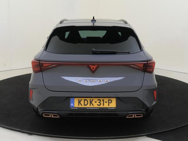 Cupra Leon Sportstourer 1.5 TSI e-Hybrid VZ Performance | Panoramadak | Travel Assist | Dodehoek sensor | Matrix LED | Sennheiser Audio | Carplay