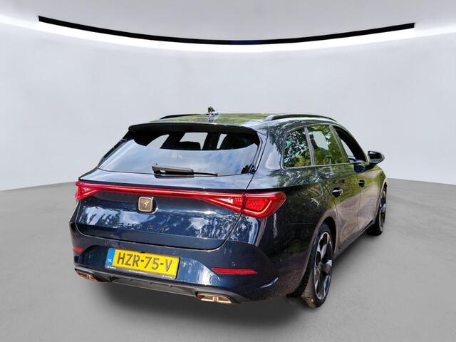 Cupra Leon Sportstourer 1.4 e-Hybrid Business / AUTOMAAT/ CLIMATE/ NAVI/ STOELVERWARMING/ NAVI/ PARK. SENSOREN + CAMERA