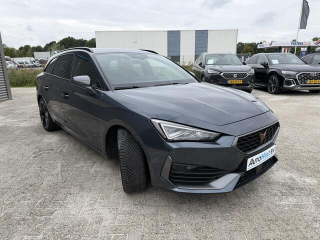Cupra Leon Sportstourer 1.4 e-Hybrid Essential Achteruitrijcamera Stoelverwarming Trekhaak 18 Inch