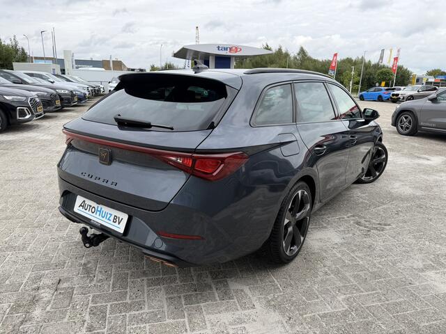 Cupra Leon Sportstourer 1.4 e-Hybrid Essential Achteruitrijcamera Stoelverwarming Trekhaak 18 Inch