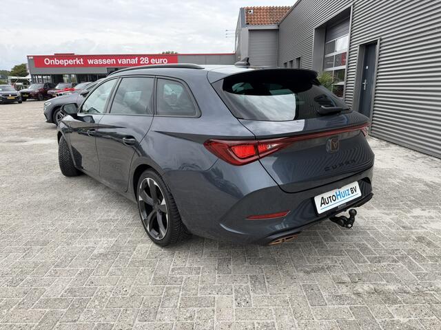 Cupra Leon Sportstourer 1.4 e-Hybrid Essential Achteruitrijcamera Stoelverwarming Trekhaak 18 Inch