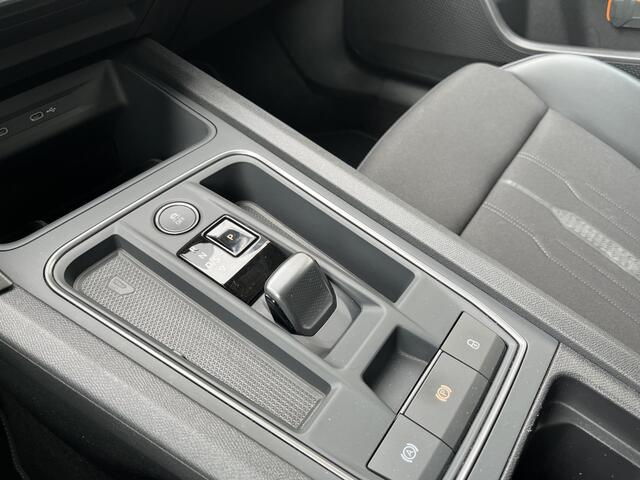 Cupra Leon Sportstourer 2.0 TSI VZ 4Drive Performance / AUTOMAAT/ 310 PK/ PANO/ BREMBO/ TREKHAAK/ FULL LINK/ PARK.SENSOR.V+A/ CAMERA/ ACC/ DCC/ STUUR+STOELVERWARM./ MEMORY SEAT/ ELEK.ACHTERKLEP/ KEYLESS/ DIGITAL DASH/ NAVI/ DAB/ CLIMA/ LED/ 19''