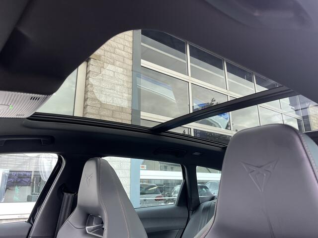 Cupra Leon Sportstourer 2.0 TSI VZ 4Drive Performance / AUTOMAAT/ 310 PK/ PANO/ BREMBO/ TREKHAAK/ FULL LINK/ PARK.SENSOR.V+A/ CAMERA/ ACC/ DCC/ STUUR+STOELVERWARM./ MEMORY SEAT/ ELEK.ACHTERKLEP/ KEYLESS/ DIGITAL DASH/ NAVI/ DAB/ CLIMA/ LED/ 19''