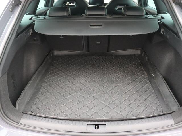Cupra Leon Sportstourer 1.4 e-Hybrid VZ Adrenaline 245PK DSG Achteruitrijcamera, 19" LM Velgen, Stoel-Stuurverwarming, Elektr. Achterklep, Keyless, Navi
