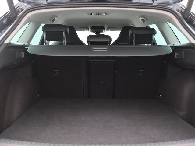 Cupra Leon Sportstourer 1.4 e-Hybrid Business 204PK DSG SOH 95,47%, Trekhaak, Achteruitrijcamera, Side Assist, Keyless, 18" LM Velgen, Elektr. Achterklep, Stoel-Stuurverwarming