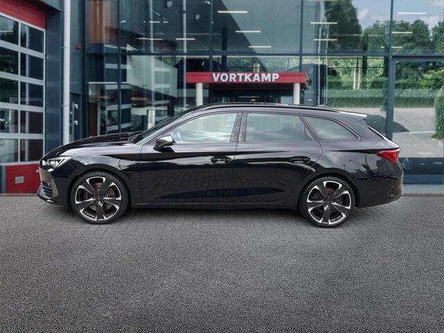 Cupra Leon Sportstourer 1.4 TSI VZ e-HYBRID ZWENK.TREKHAAK/ACC/STUUR+STOELVERW/FULL-LINK/NAVI