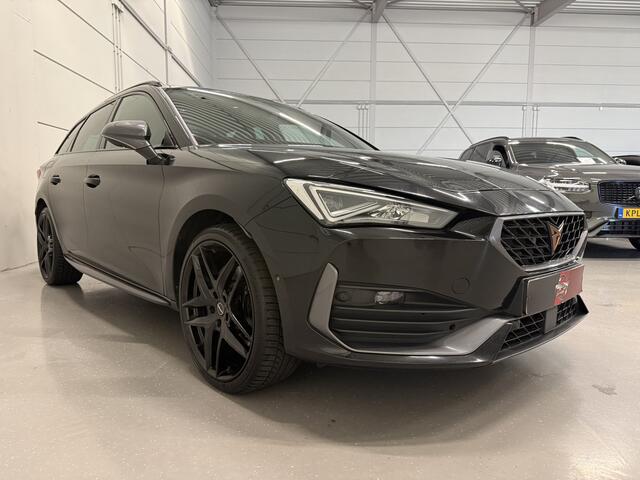 Cupra Leon Sportstourer 1.4 e-Hybrid VZ 245PK BLACK EDIT. LED/19"BLACK/ACC/CARPLAY/DRIVE ADAPTIVE-ONDERSTEL/KEYLESS/SFEER/CAMERA/LEER-STOF SP.STOEL/STOEL+STUURVERW/PRIVACY/ELECTR.A.KLEP/DONKERE-HEMEL/VOLLEDIG CUPRA DEALER HISTORIE – foto 4